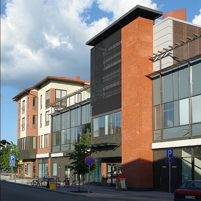 Kiint. Oy Kuusankosken Kauppakatu 1, liike-ja asuinrakennus